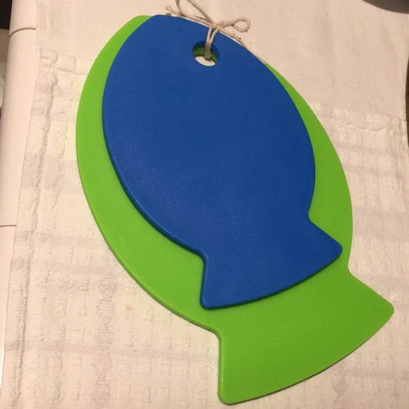 “NWOT” 🐠Fish-Shaped Cutting Boards - Picture 1 of 6